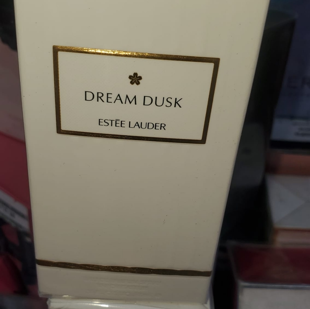 Dream dusk estee lauder eau de Parfum 1.35 ounce